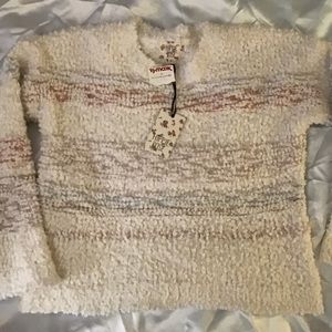 Hippie Rose Nubby Bucle’ sweater. Size small NWT